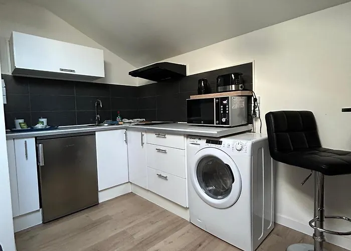 Superbe T2 Meuble Hyper Centre